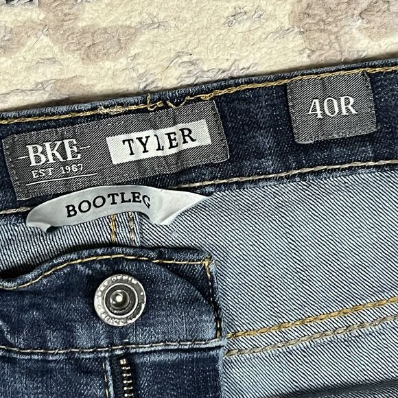 BKE Tyler Bootleg Jeans Men’s Size 40Rx30 Relaxed Fit Buckle Denim Stretch - Picture 3 of 13